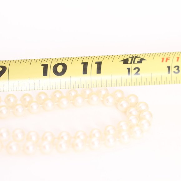 Bundle of Yellow, White and Ivory Necklaces - Picture 9 of 9